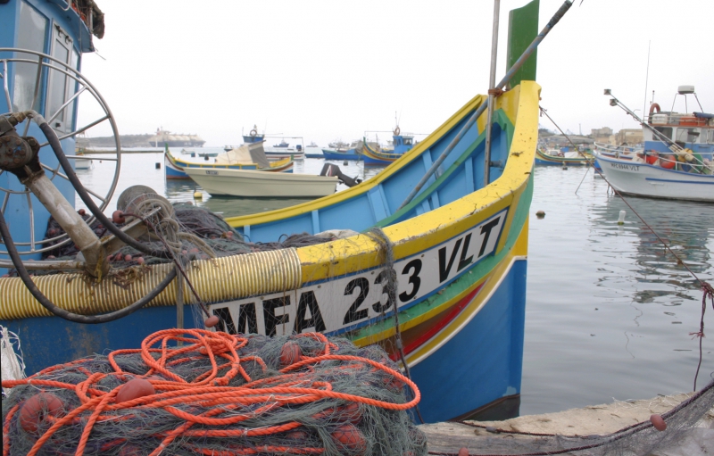 De beroemde felgekleurde vissersboten.