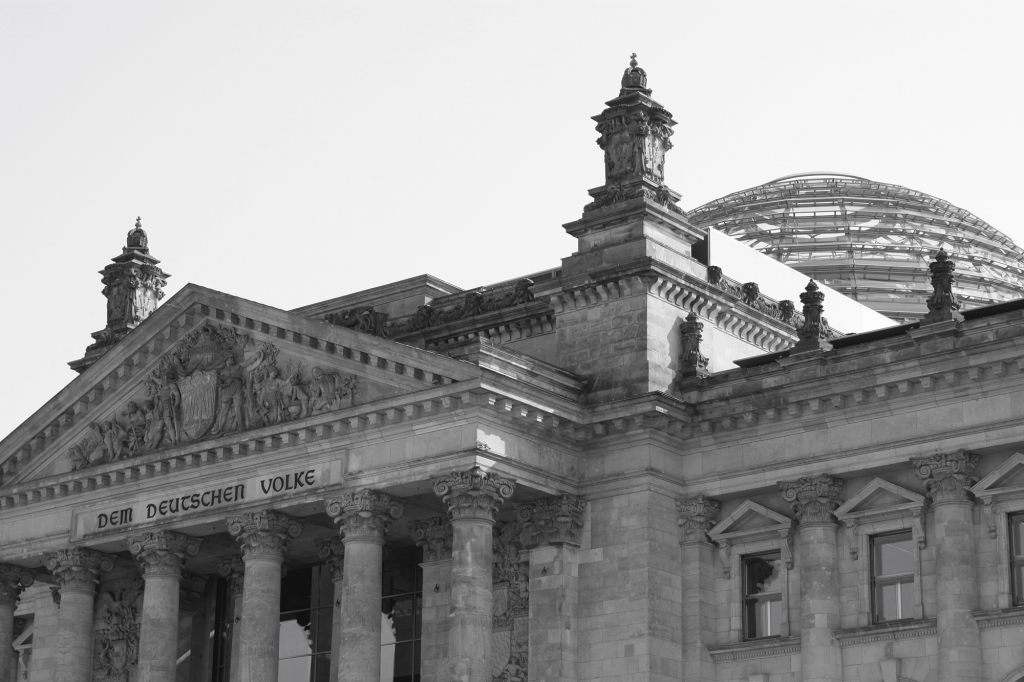 Maak een wandeling door de koepel van de Reichstag
