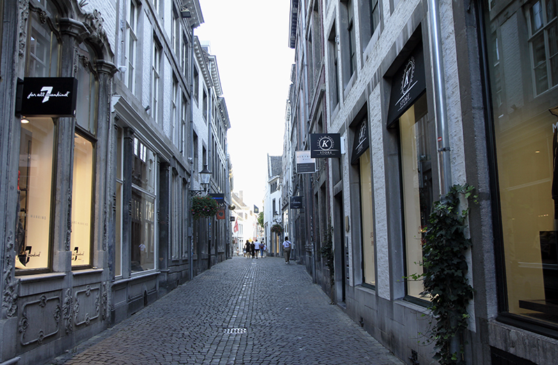 De deftige Stokstraat in Maastricht