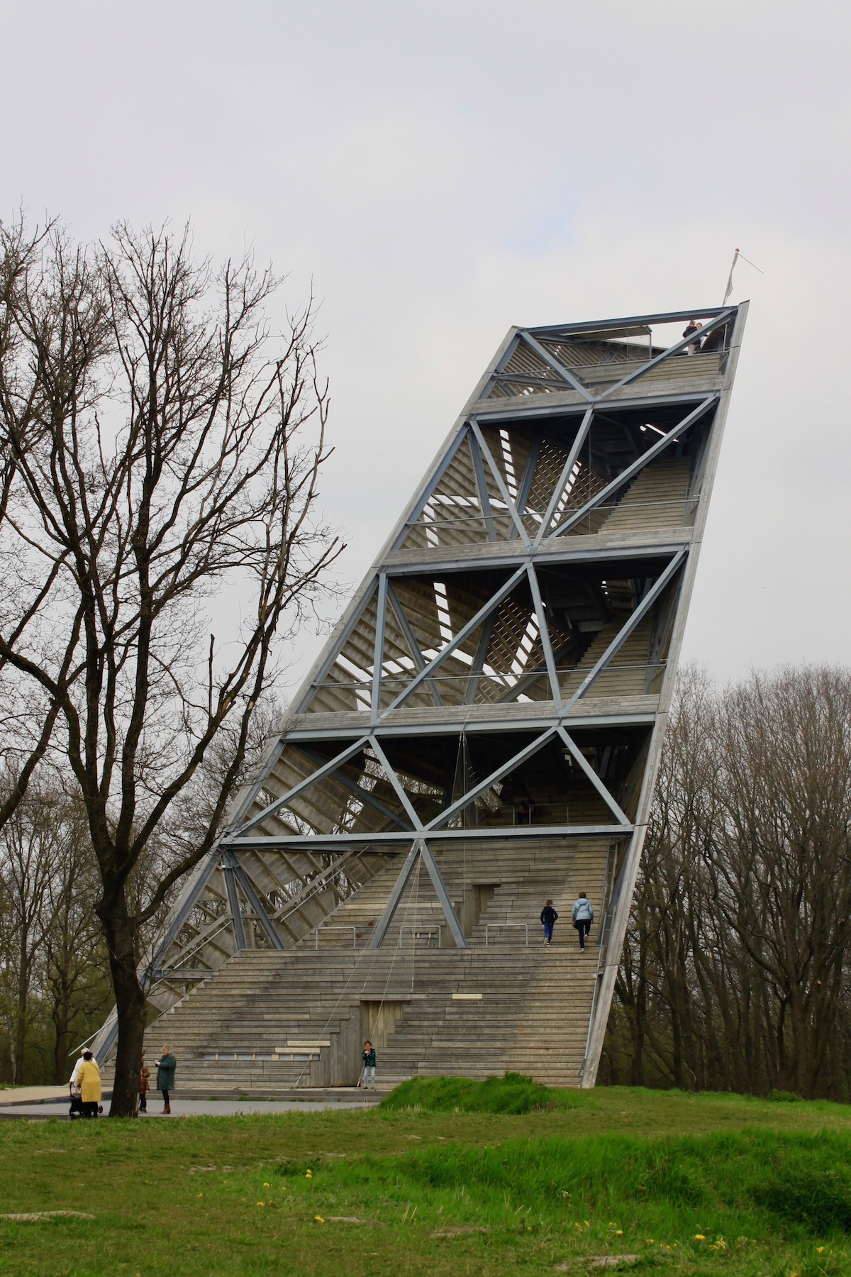 De uitkijktoren van Fort de Roovere