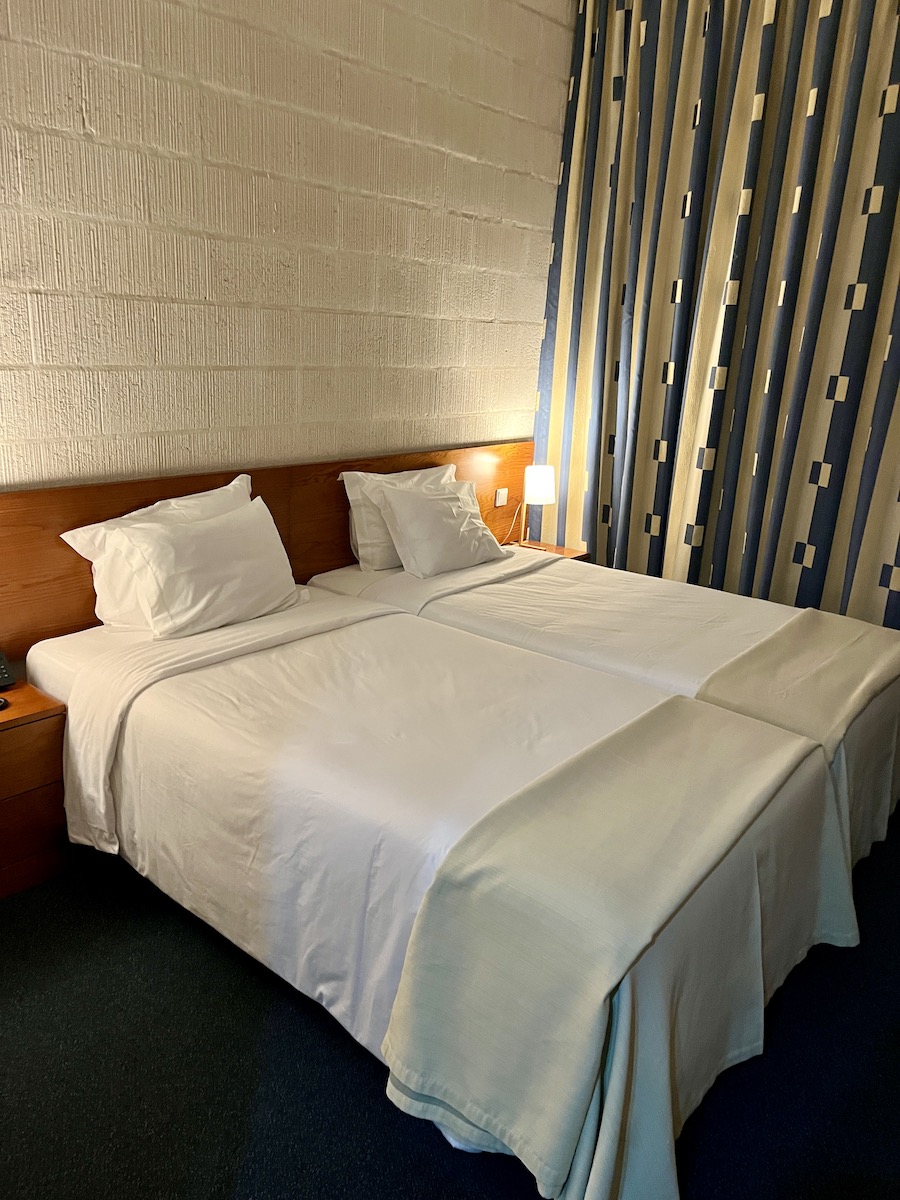 Hotel Colombo voor 1 uurtje slaap op Santa Maria